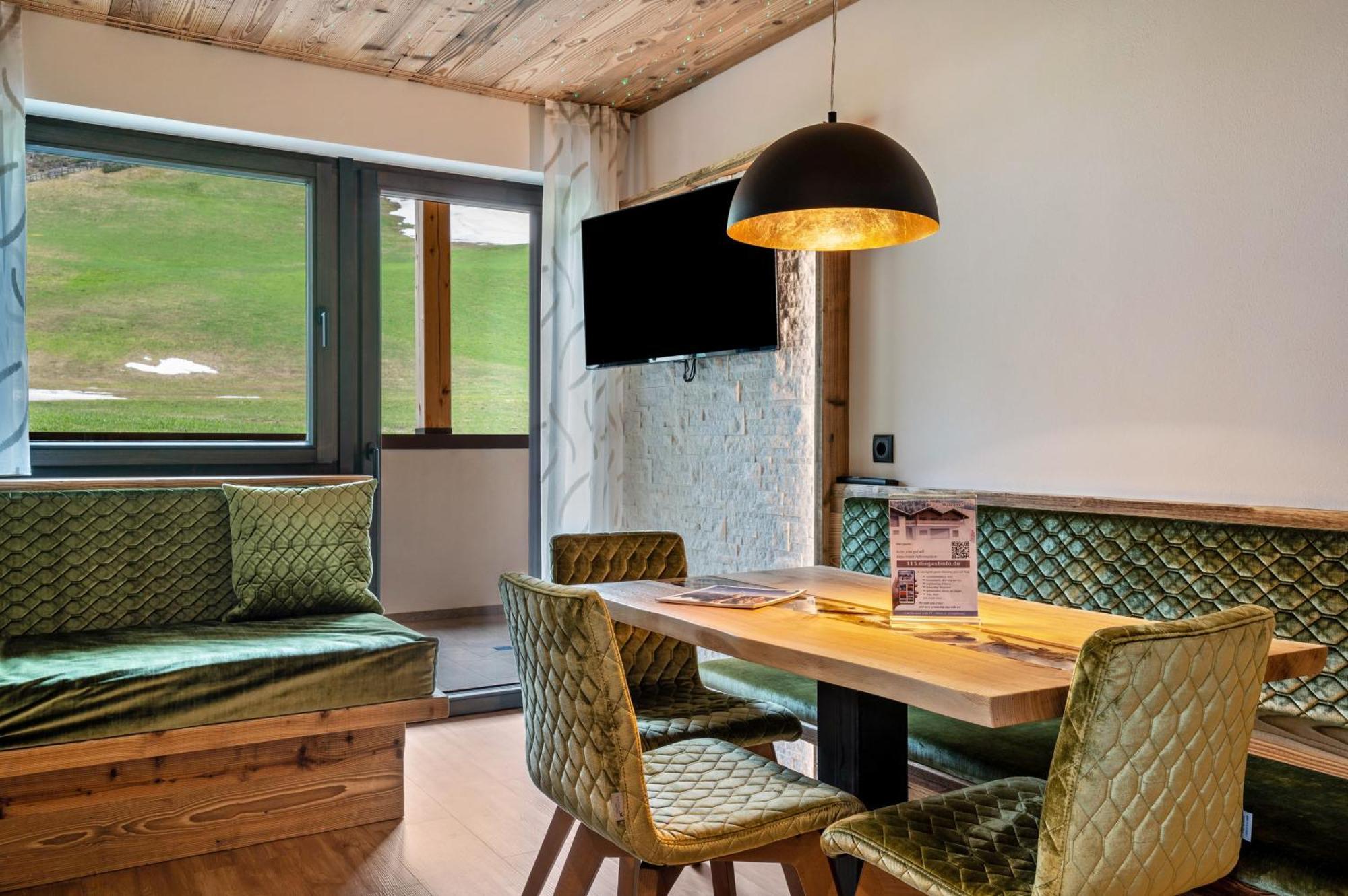Blosegghof Bergchalets Waldblick ราชีเนส ภายนอก รูปภาพ